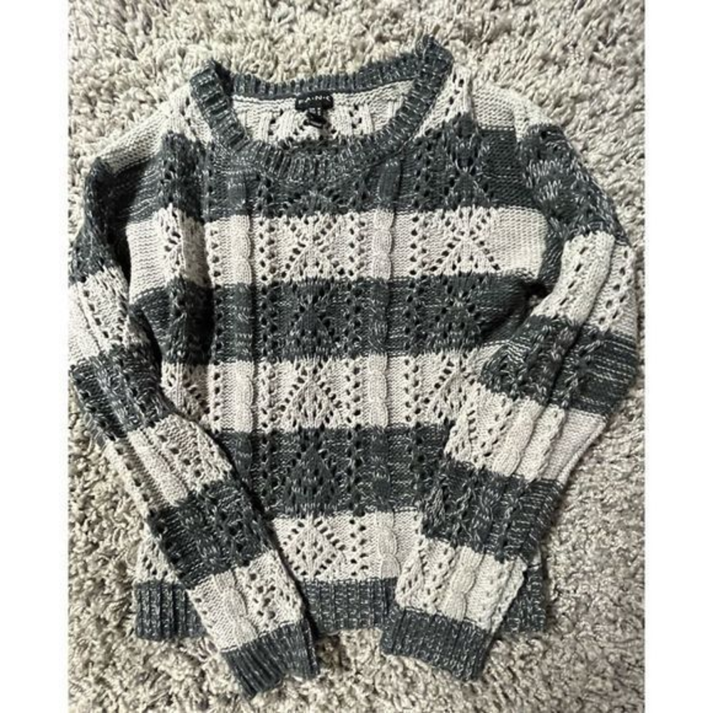 Fang womens sweater size‎ M